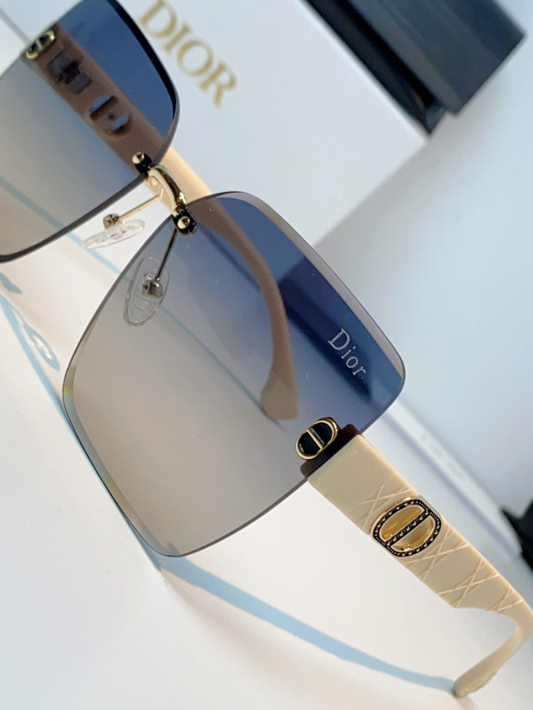 Dior Lightweight Rimless Gray Lens Sunglasses for Men & Women - detail image 7