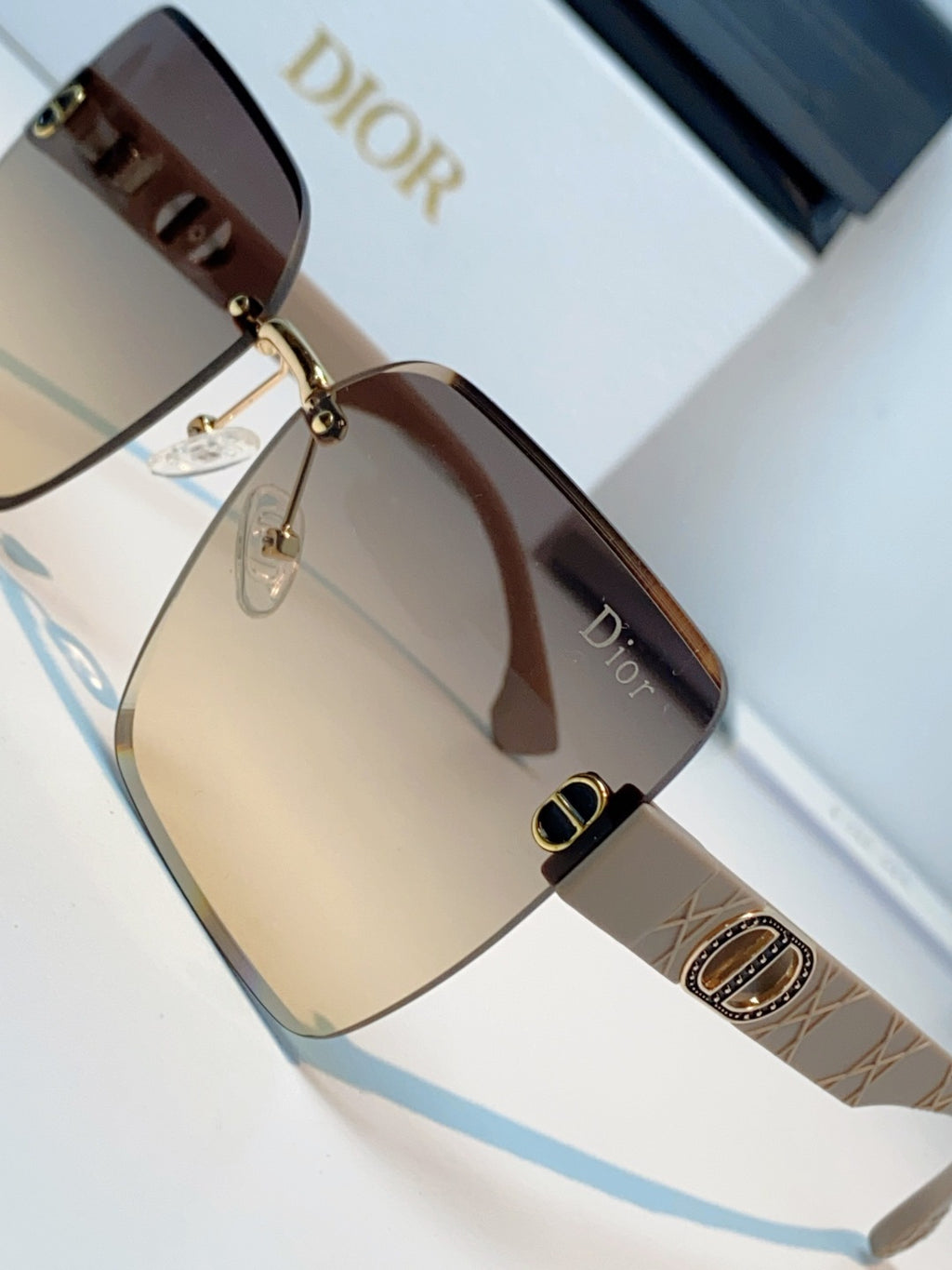Dior Lightweight Rimless Gold Lens Sunglasses for Men & Women - detail image 7