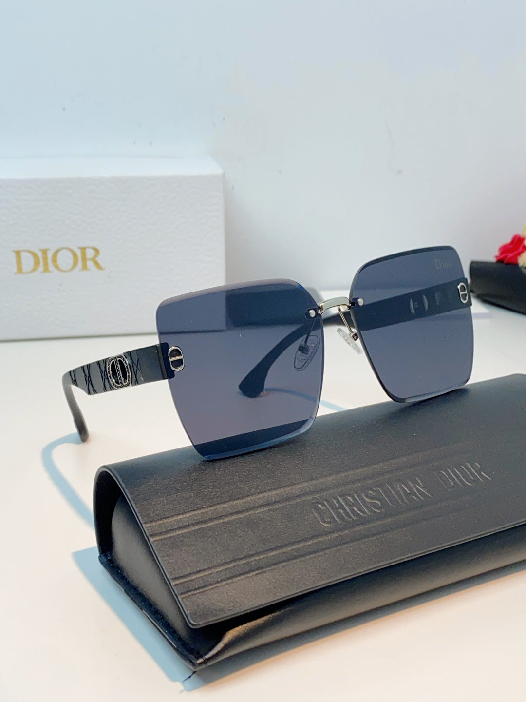 Dior Lightweight Rimless Black Lens Sunglasses for Men & Women - detail image 10
