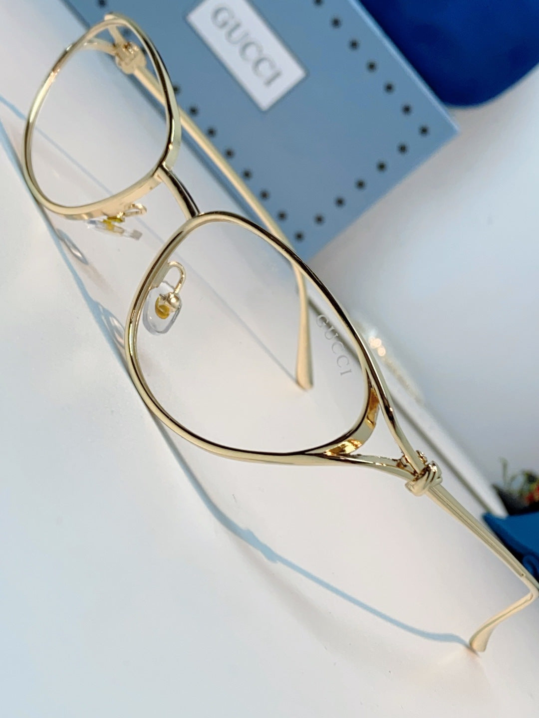 Gucci Cat-Eye Gold Lens Sunglasses for Men & Women - detail image 7