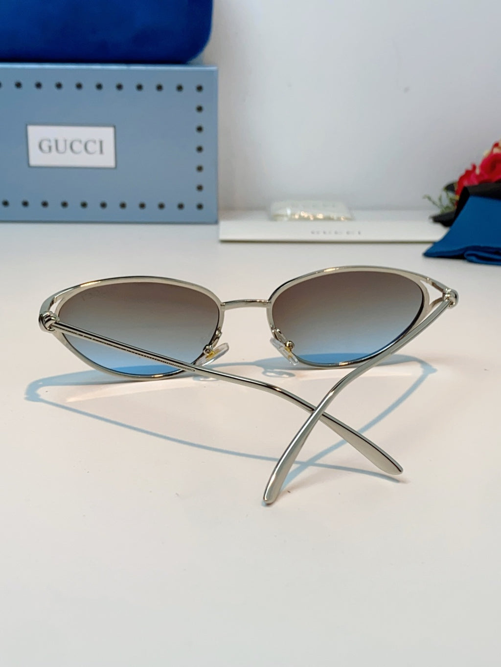 Gucci Cat-Eye Gray Lens Sunglasses for Men & Women - 158190 - detail image 3