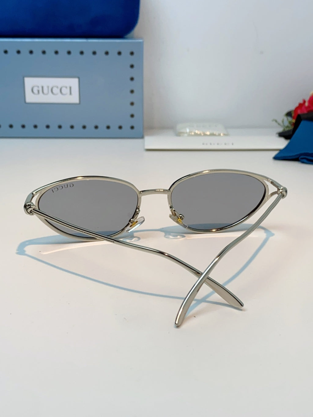 Gucci Cat-Eye Gray Lens Sunglasses for Men & Women - 158191 - detail image 3
