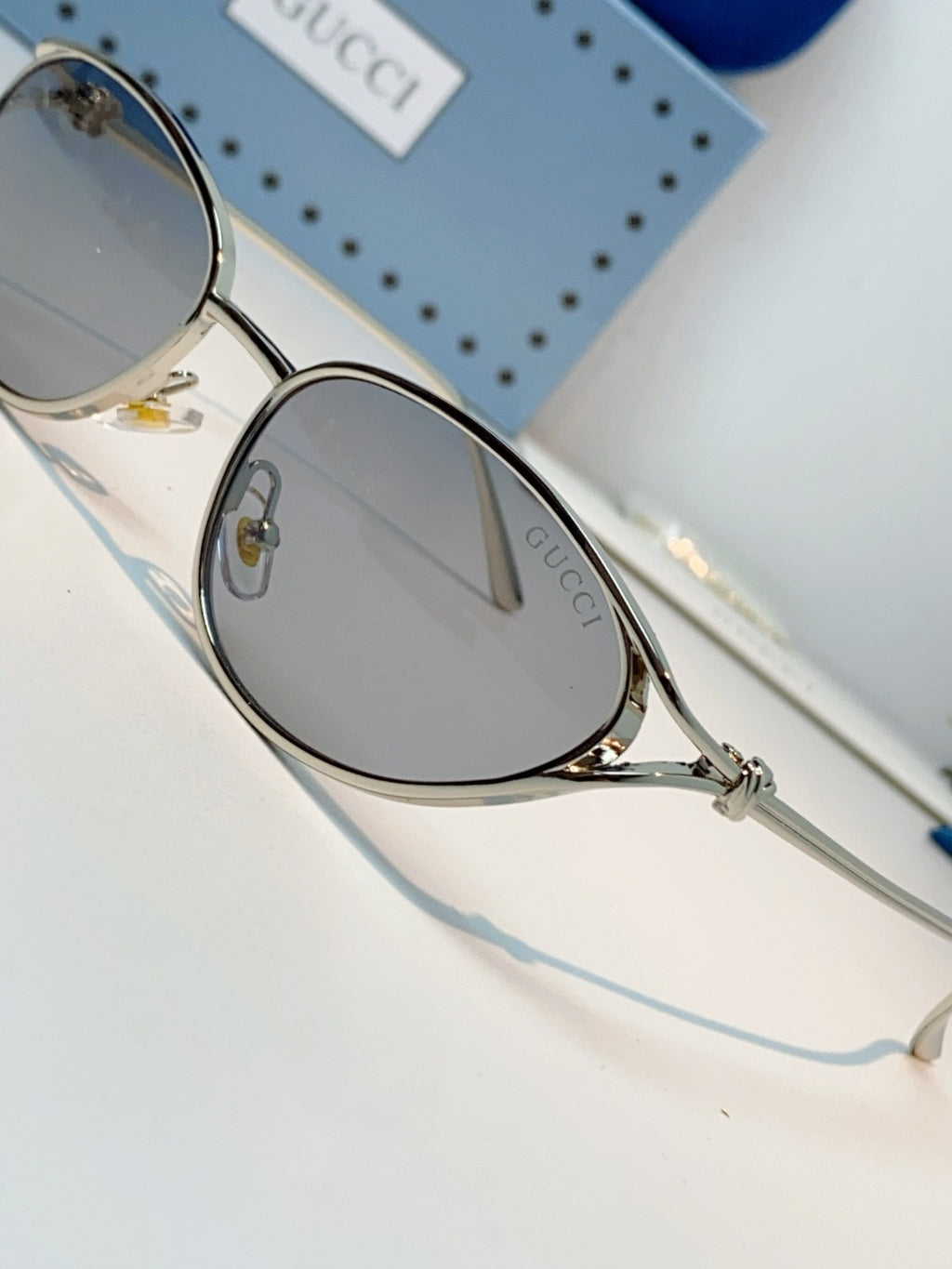 Gucci Cat-Eye Gray Lens Sunglasses for Men & Women - 158191 - detail image 7