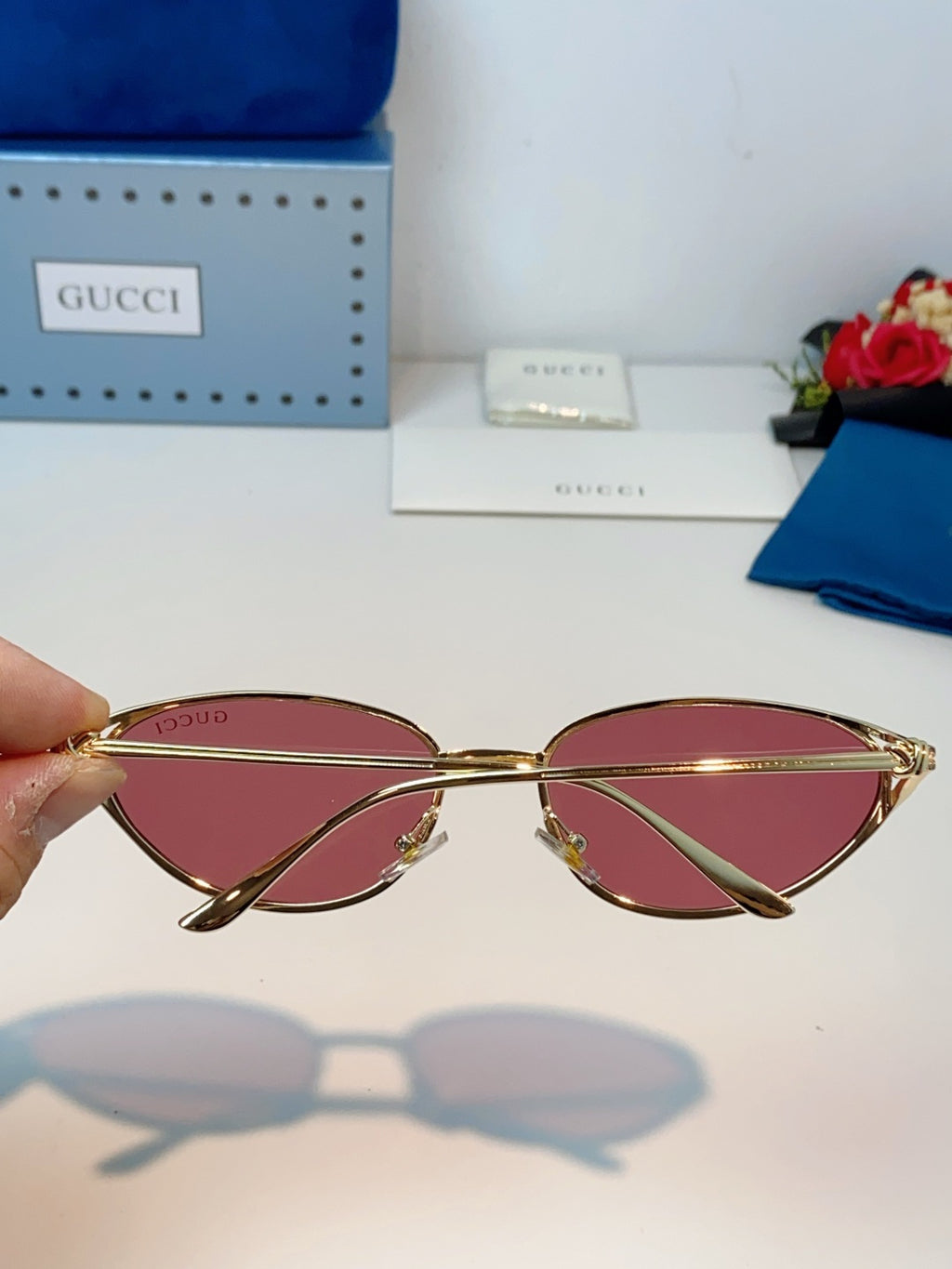 Gucci Cat-Eye Red Lens Sunglasses for Men & Women - detail image 5