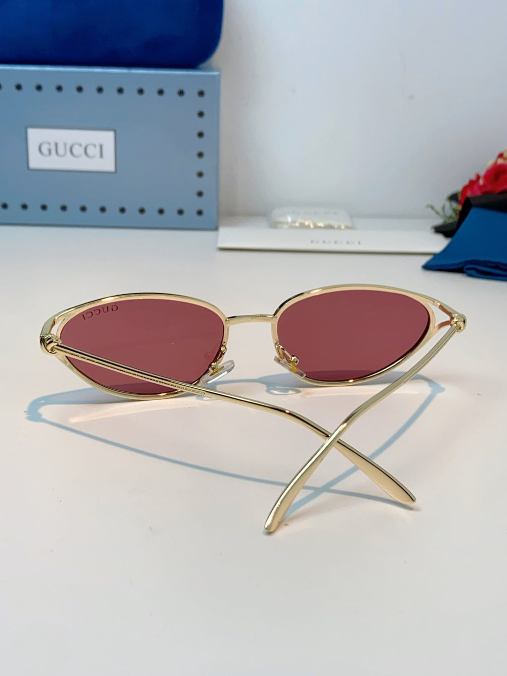 Gucci Cat-Eye Red Lens Sunglasses for Men & Women - detail image 3
