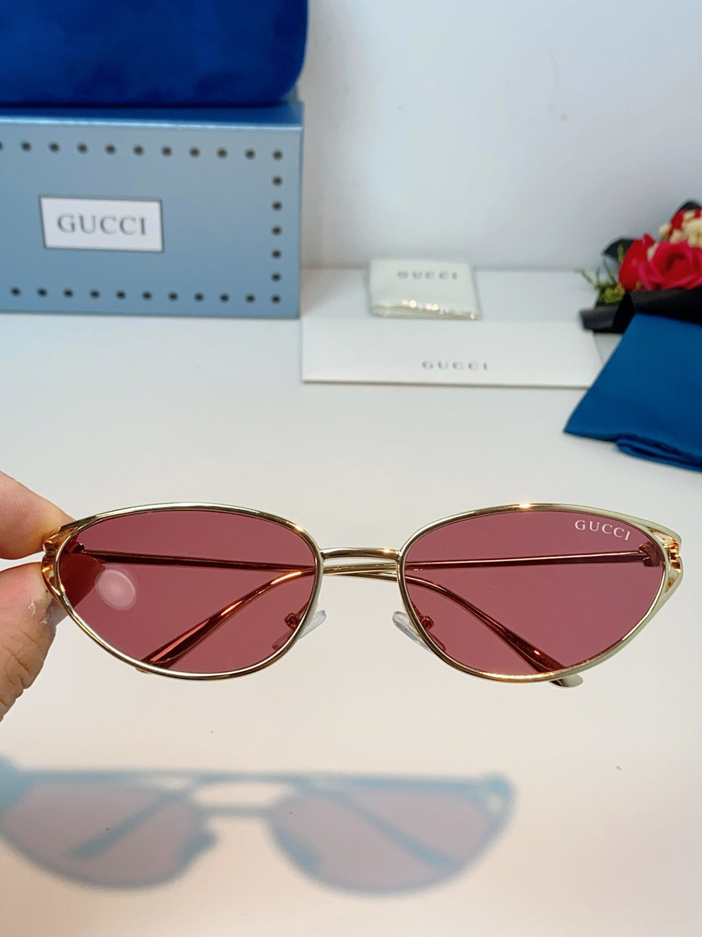 Gucci Cat-Eye Red Lens Sunglasses for Men & Women - detail image 4