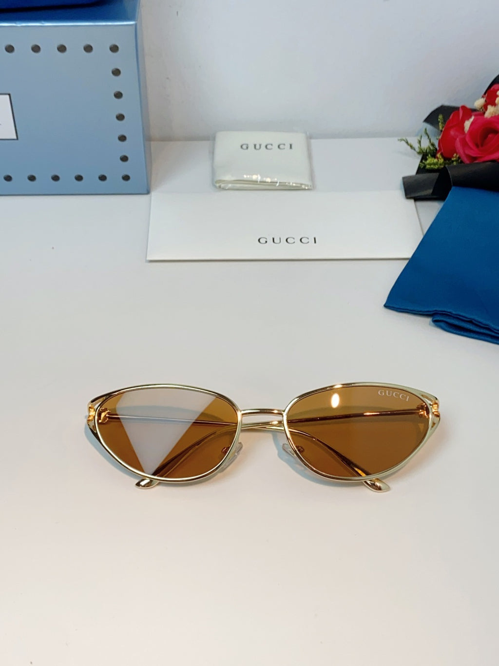 Gucci Cat-Eye Orange Lens Sunglasses for Men & Women - detail image 9