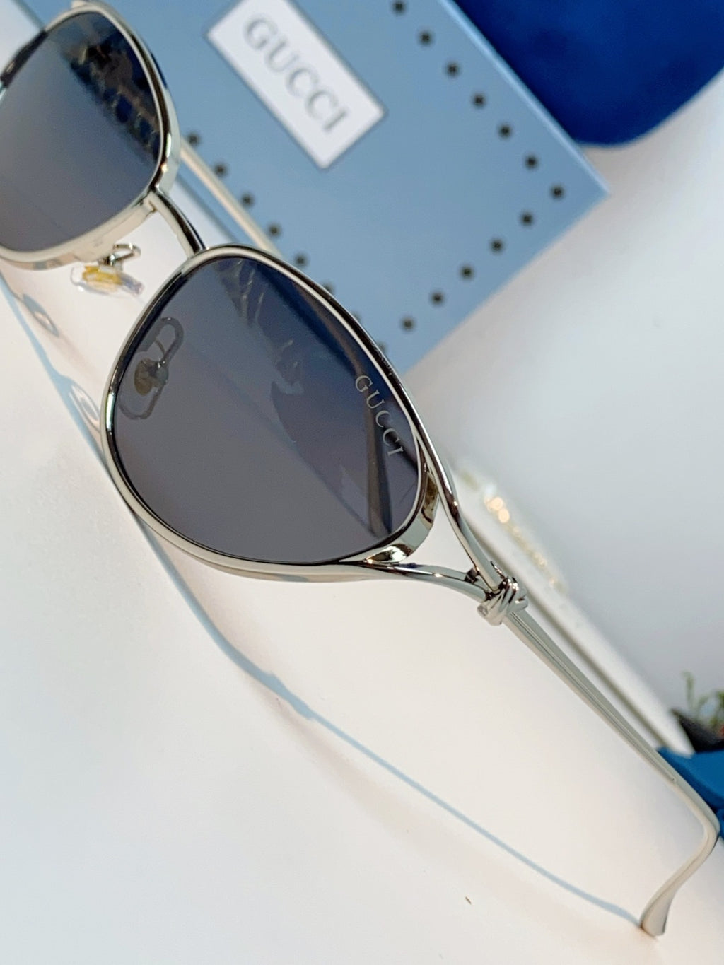 Gucci Cat-Eye Black Lens Sunglasses for Men & Women - 158195 - detail image 7