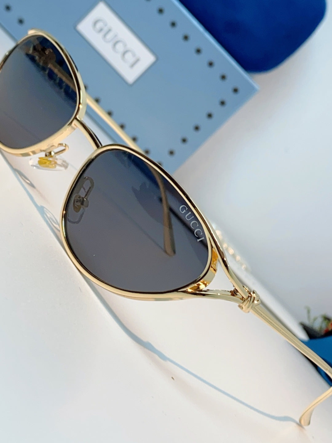 Gucci Cat-Eye Black Lens Sunglasses for Men & Women - 158196 - detail image 7