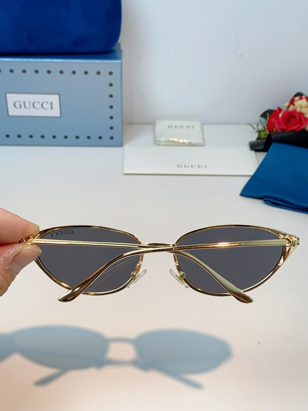 Gucci Cat-Eye Black Lens Sunglasses for Men & Women - 158196 - detail image 5