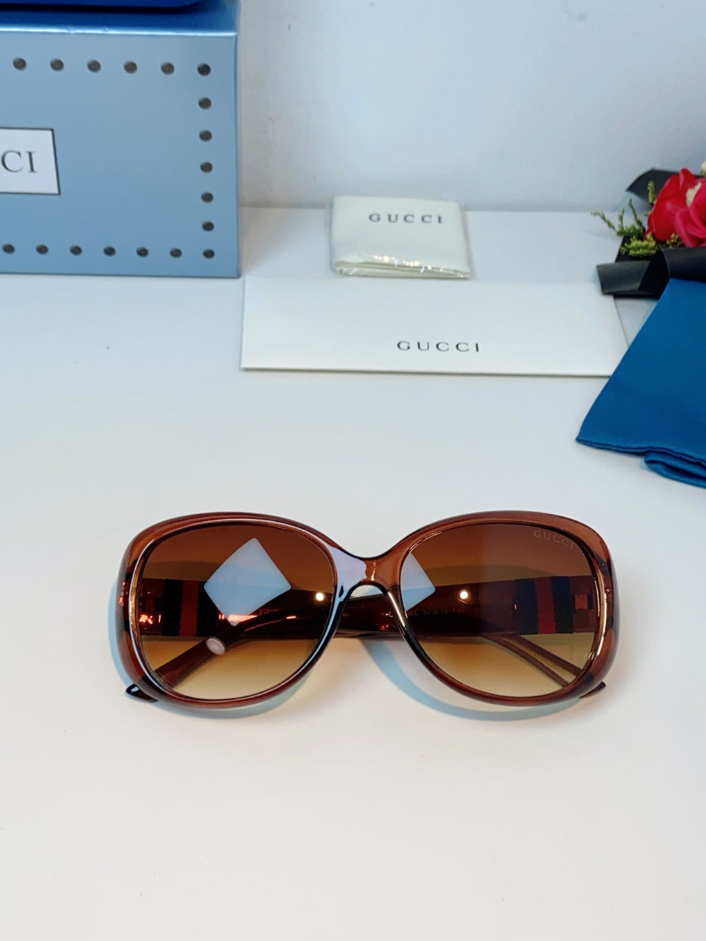Gucci Oval Brown Lens Sunglasses for Men & Women - 158198 - detail image 9