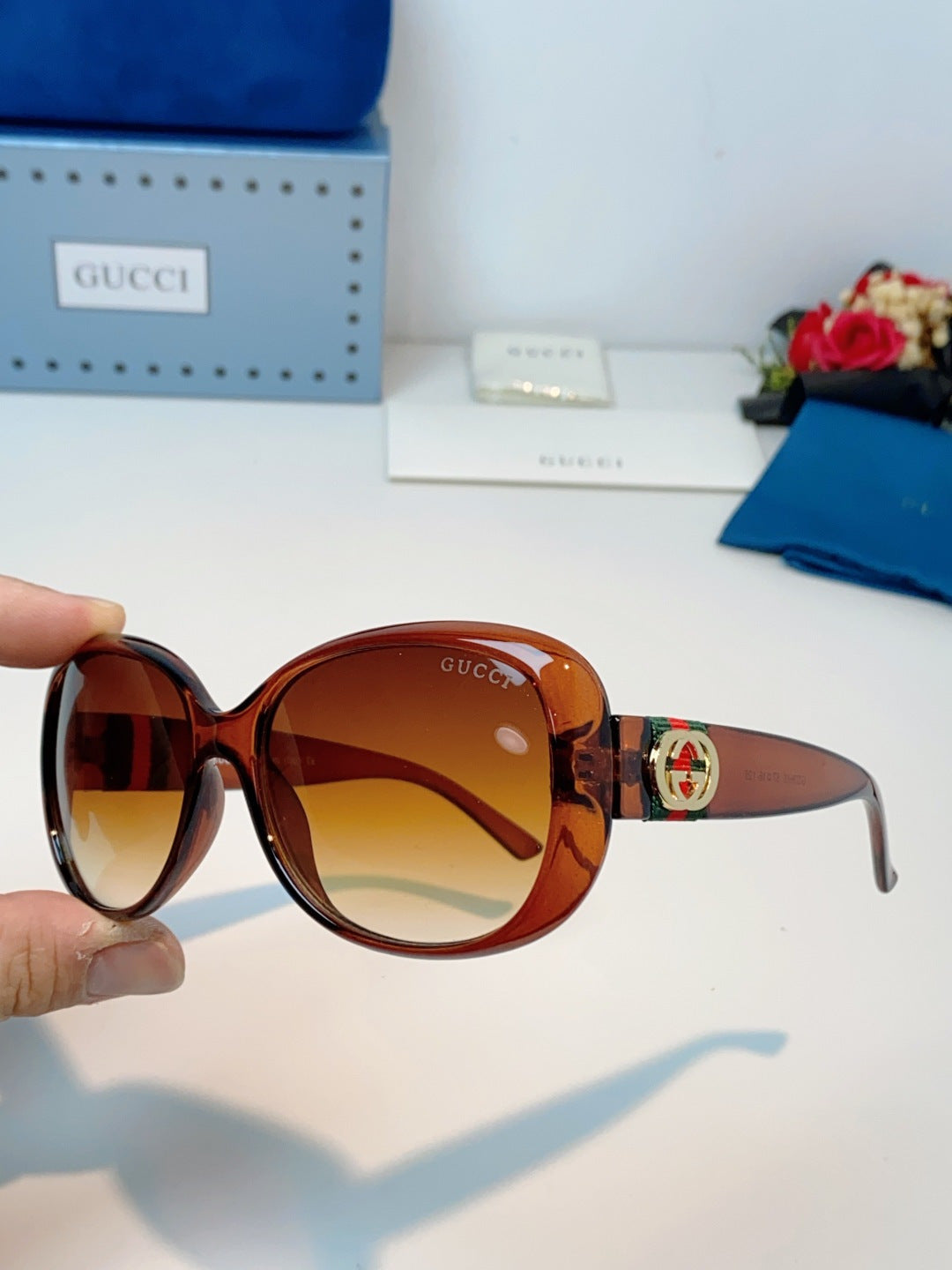 Gucci Oval Brown Lens Sunglasses for Men & Women - 158198 - detail image 6