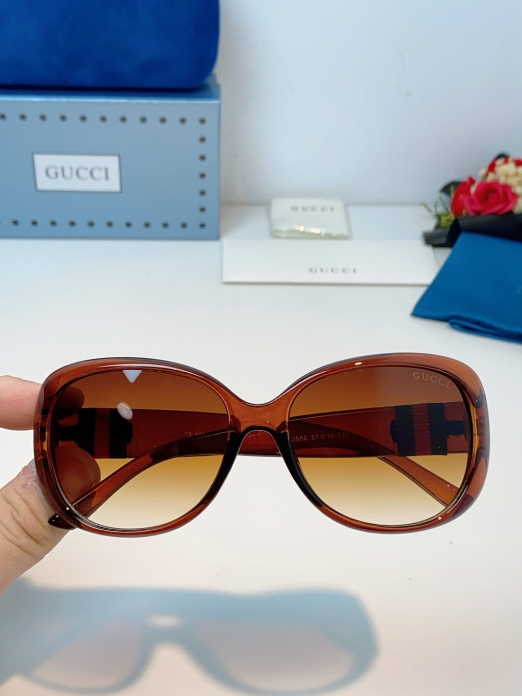 Gucci Oval Brown Lens Sunglasses for Men & Women - 158198 - detail image 4