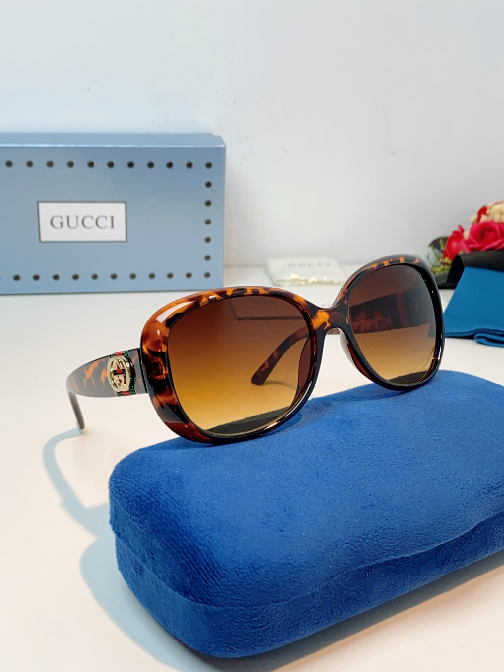 Gucci Oval Red Lens Sunglasses for Men & Women - detail image 10