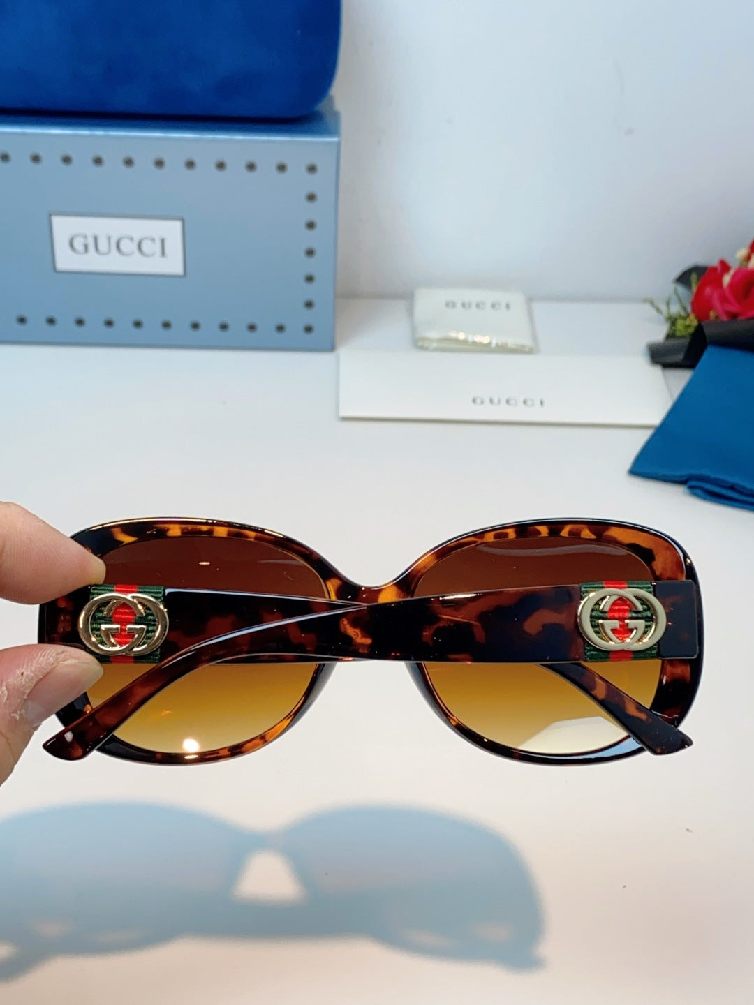 Gucci Oval Red Lens Sunglasses for Men & Women - detail image 5