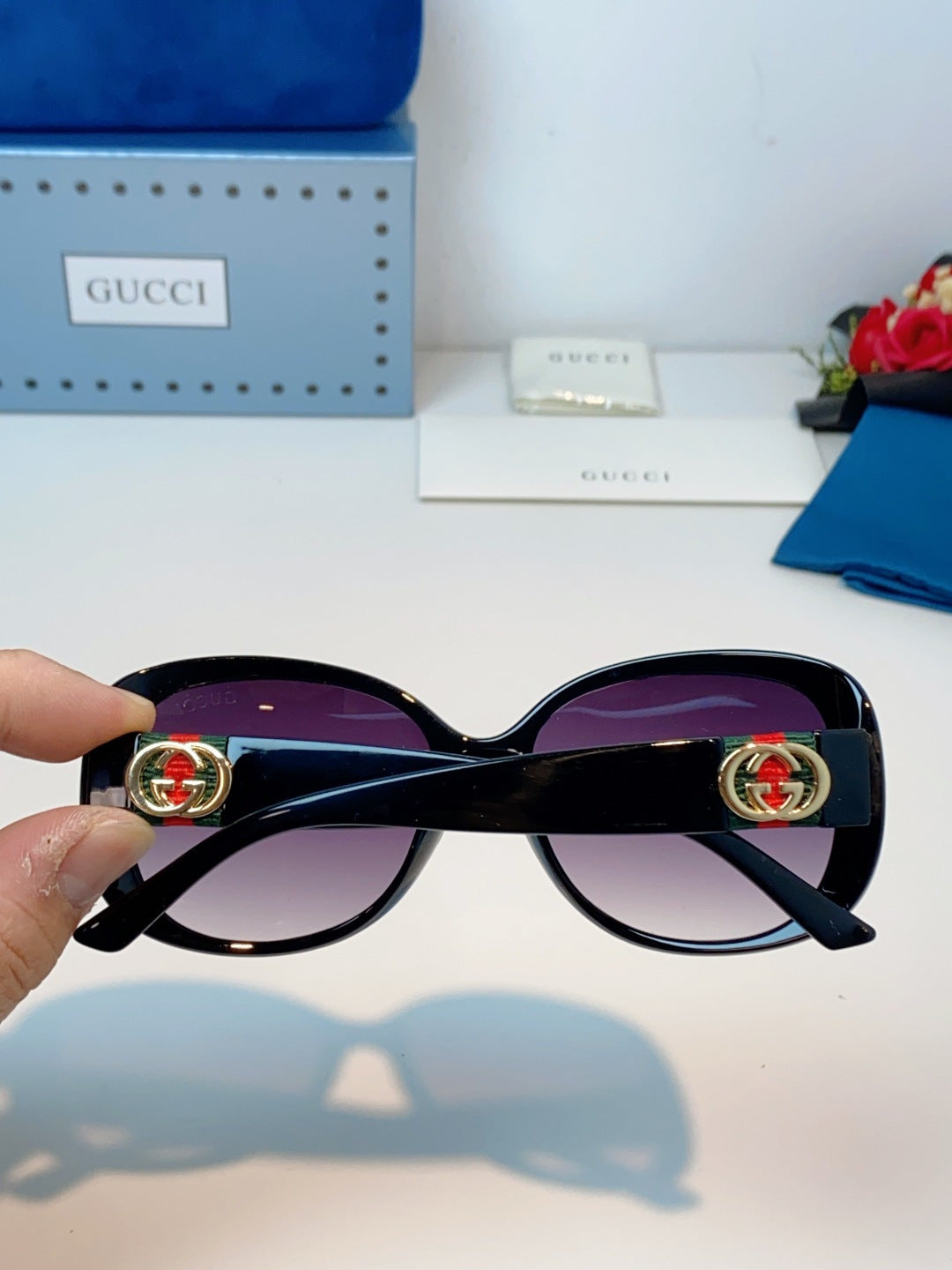 Gucci Oval Black Lens Sunglasses for Men & Women - 158200 - detail image 5