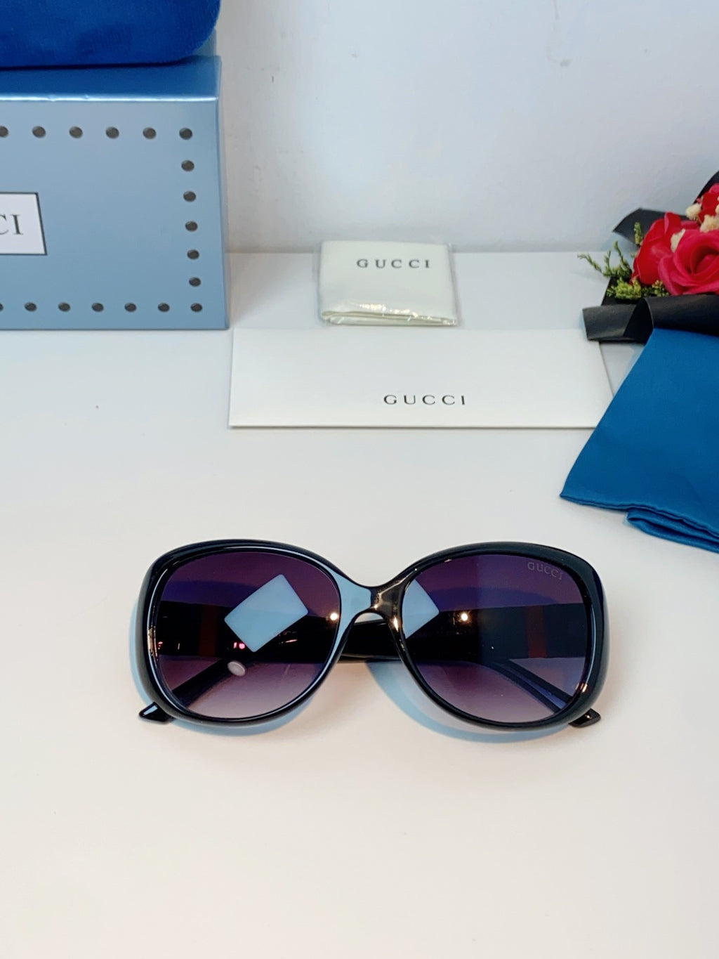 Gucci Oval Black Lens Sunglasses for Men & Women - 158200 - detail image 9