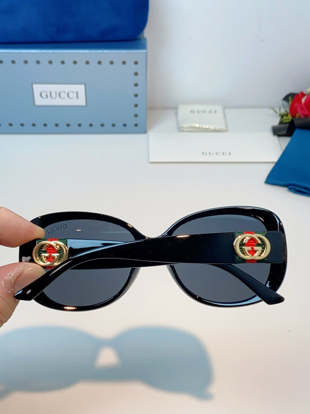 Gucci Oval Black Lens Sunglasses for Men & Women - 158201 - detail image 5