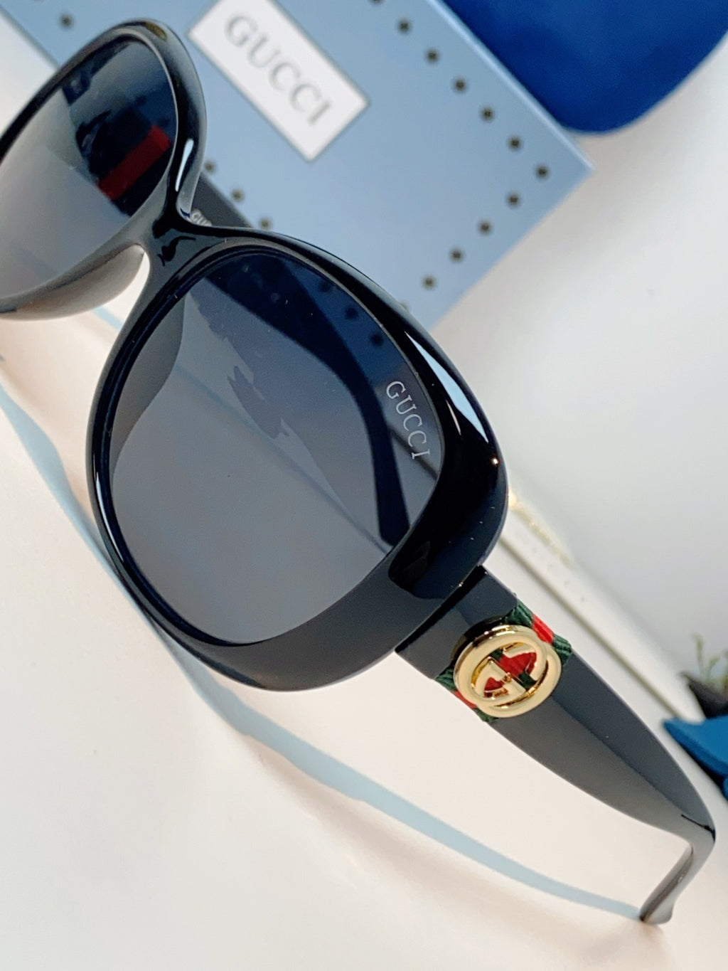 Gucci Oval Black Lens Sunglasses for Men & Women - 158201 - detail image 7