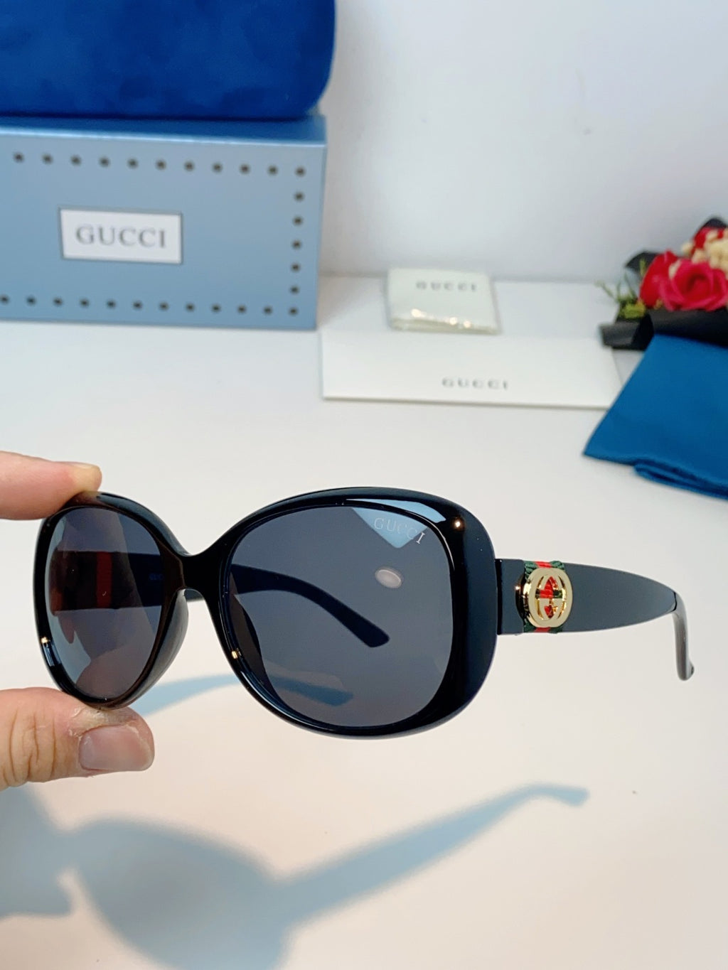 Gucci Oval Black Lens Sunglasses for Men & Women - 158201 - detail image 6