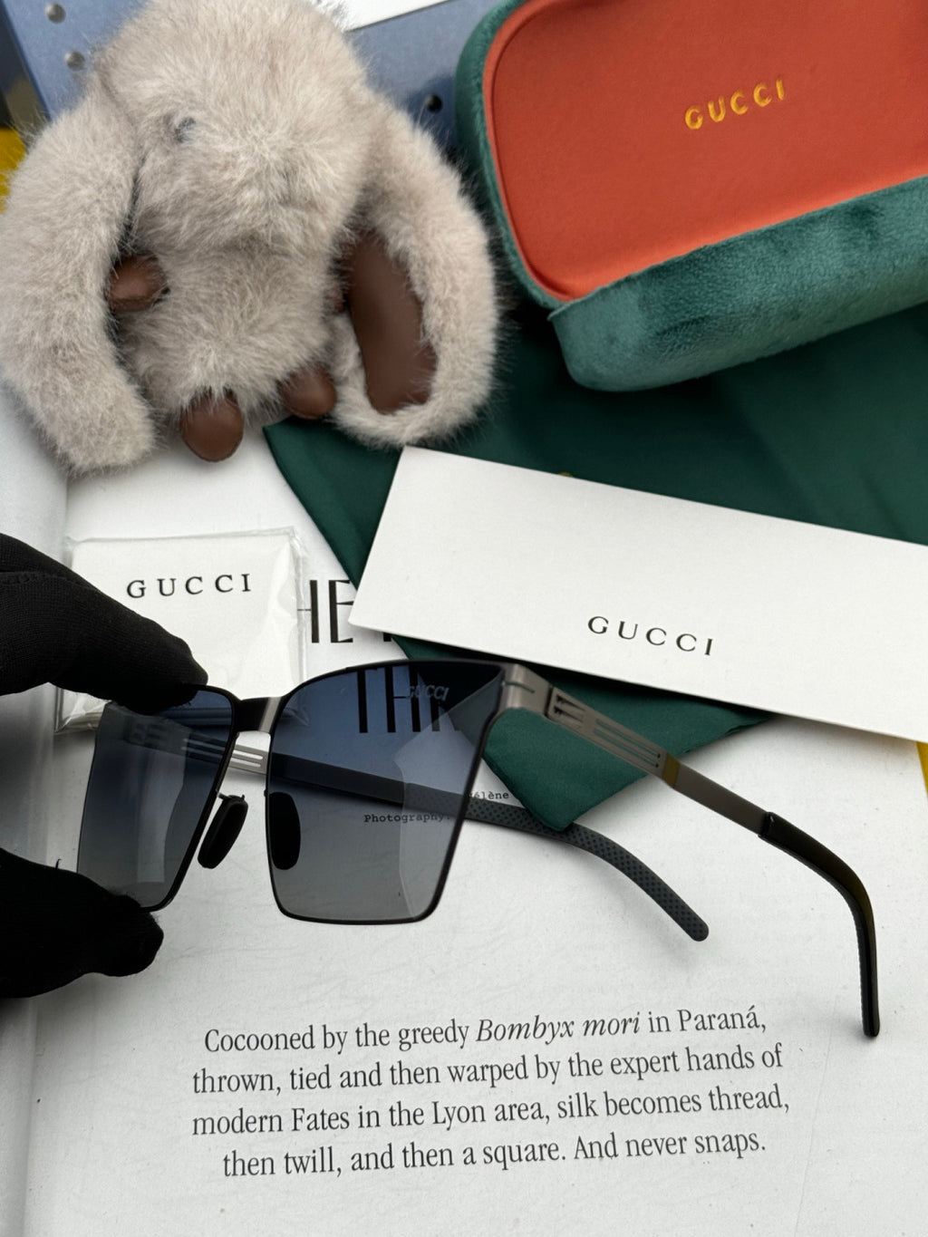 Gucci G198 Polarized Fashion Blue Lens Sunglasses for Men & Women - 158203 - detail image 5