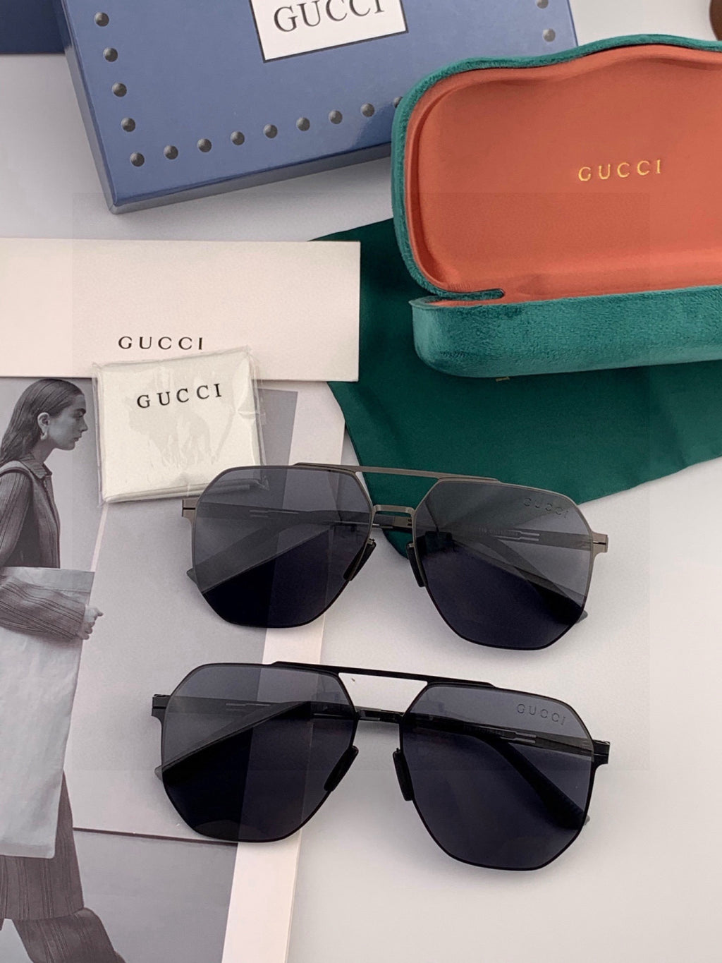 Gucci G611 Polarized Fashion Black Lens Sunglasses for Men & Women - 158204 - detail image 5