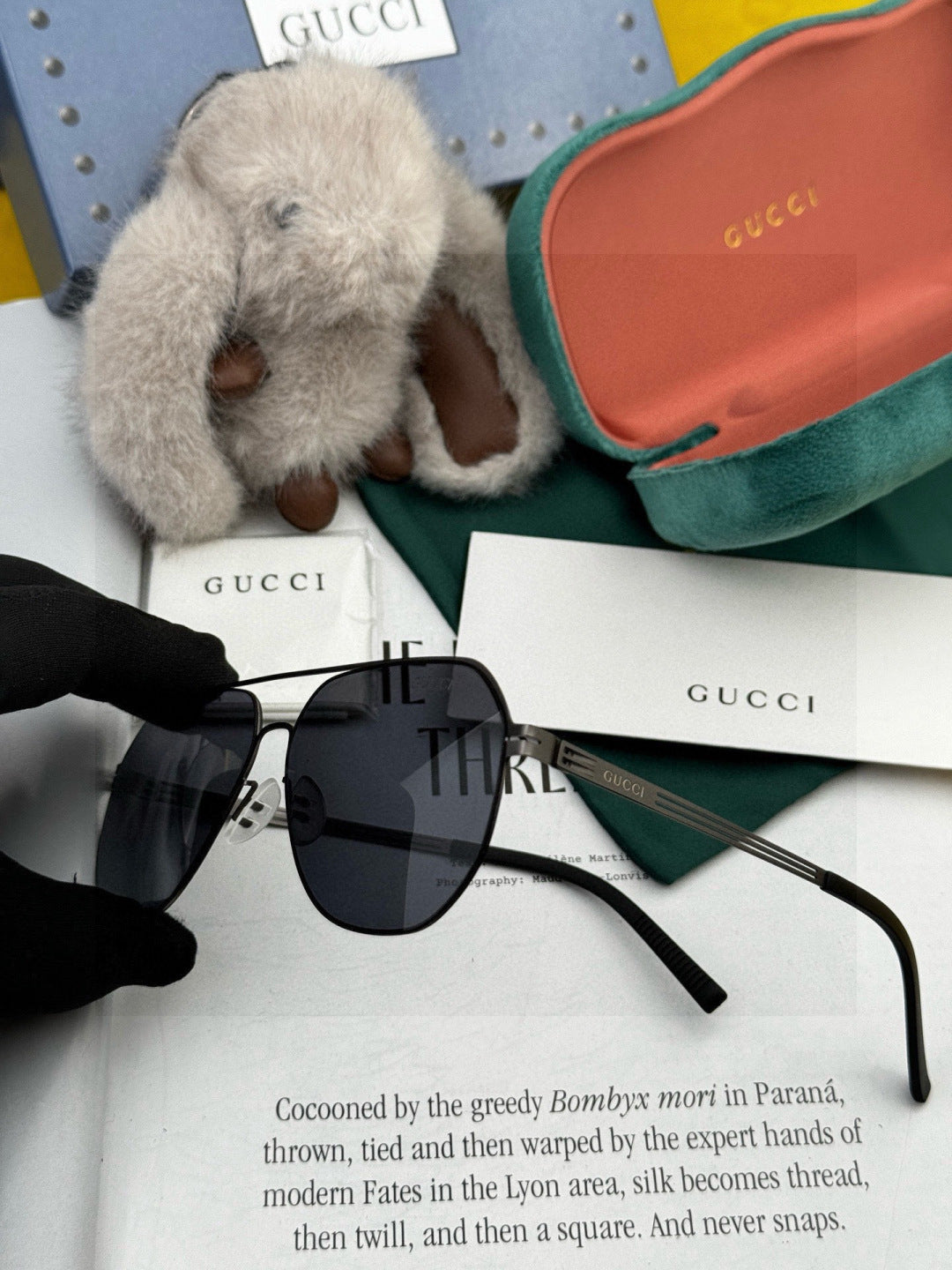 Gucci G911 Fashion Gold Lens Sunglasses for Men & Women - 158205 - detail image 4