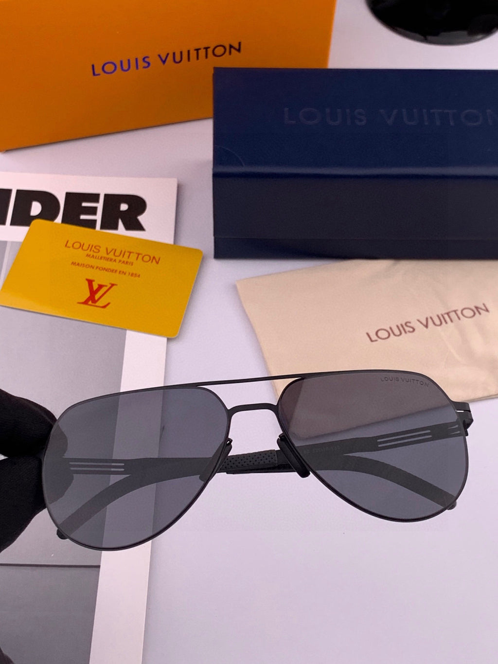 Louis Vuitton L186 Fashion Gold Lens Sunglasses for Men & Women - 158107