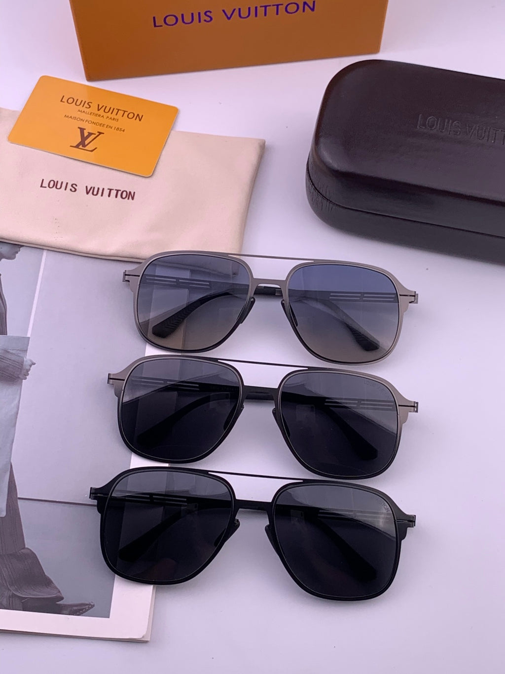 Louis Vuitton L2980 Fashion Blue Lens Sunglasses for Men & Women - detail image 8