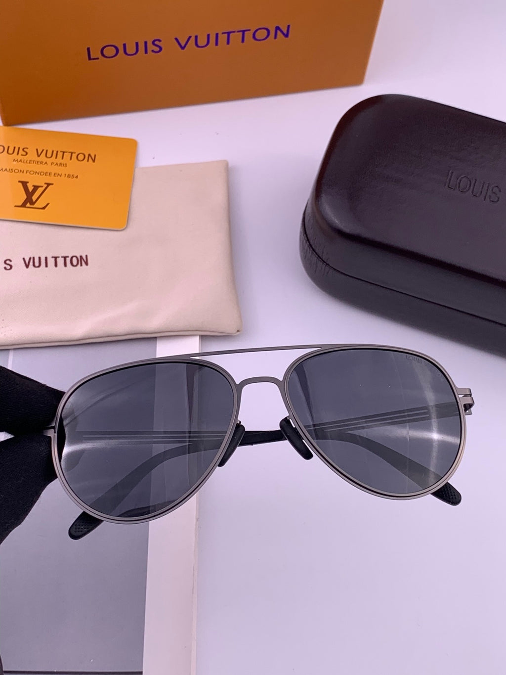 Louis Vuitton L2980 Fashion Blue Lens Sunglasses for Men & Women - 158110 - detail image 3
