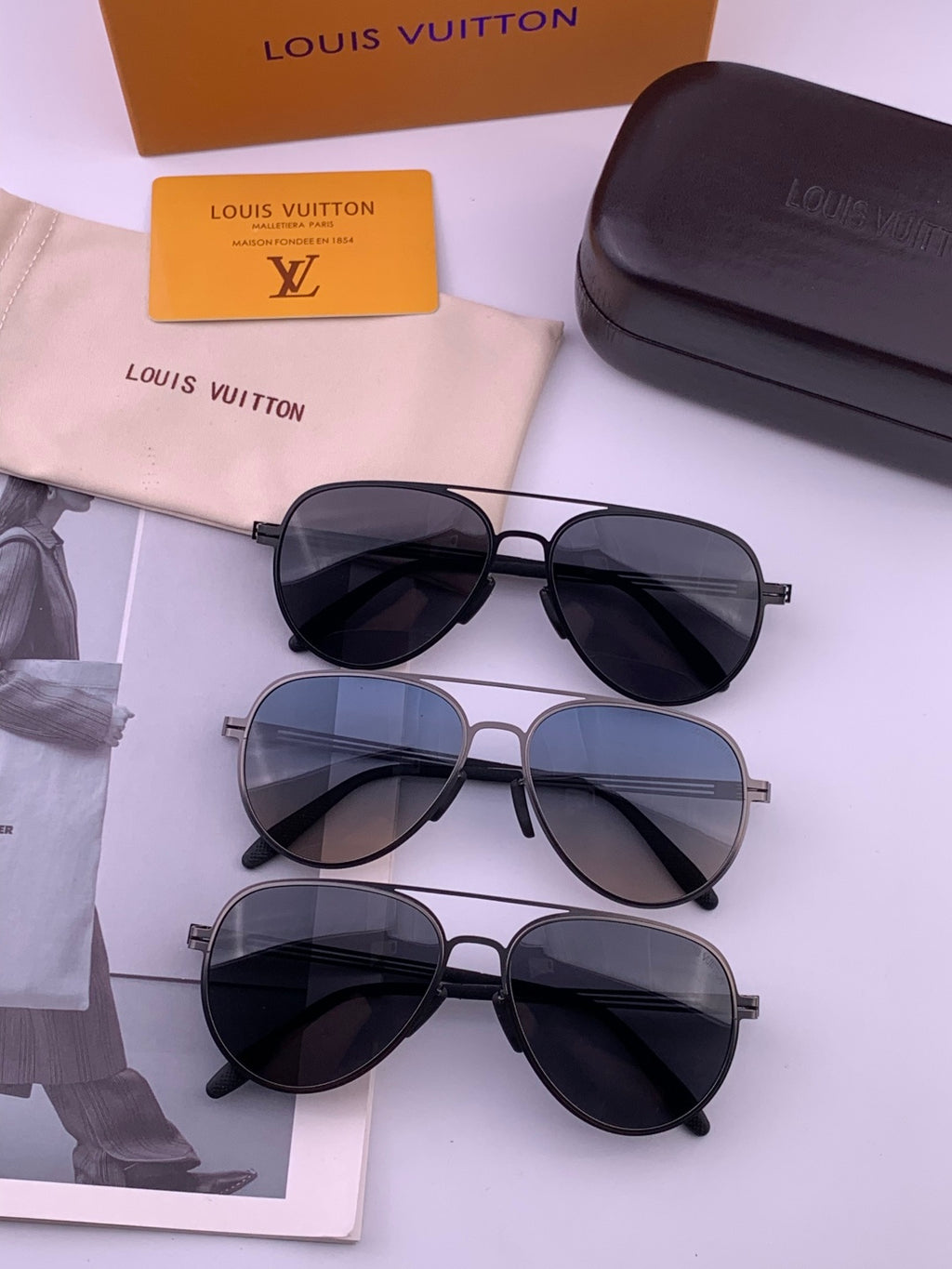 Louis Vuitton L2980 Fashion Blue Lens Sunglasses for Men & Women - 158110 - detail image 8