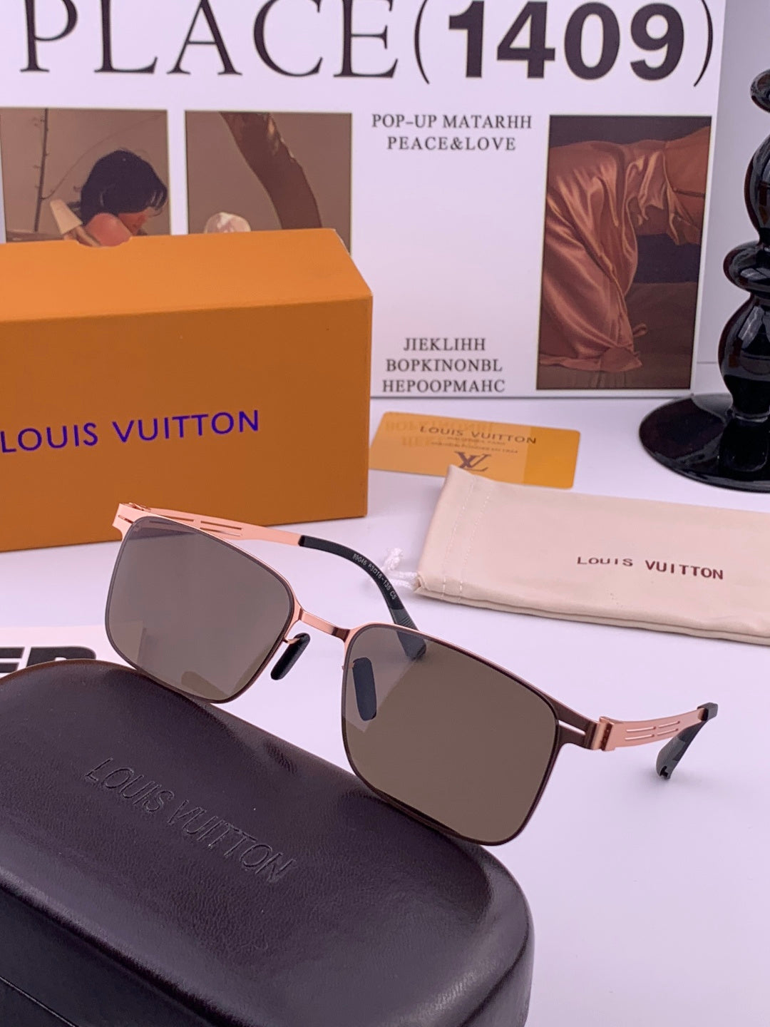 Louis Vuitton L68094 Fashion Black Lens Sunglasses for Men & Women - detail image 4