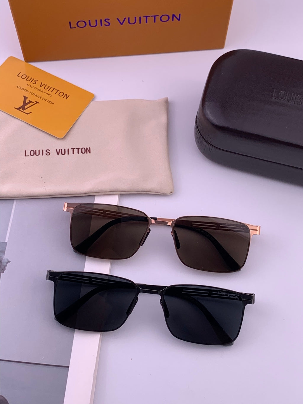 Louis Vuitton L68094 Fashion Black Lens Sunglasses for Men & Women - detail image 8