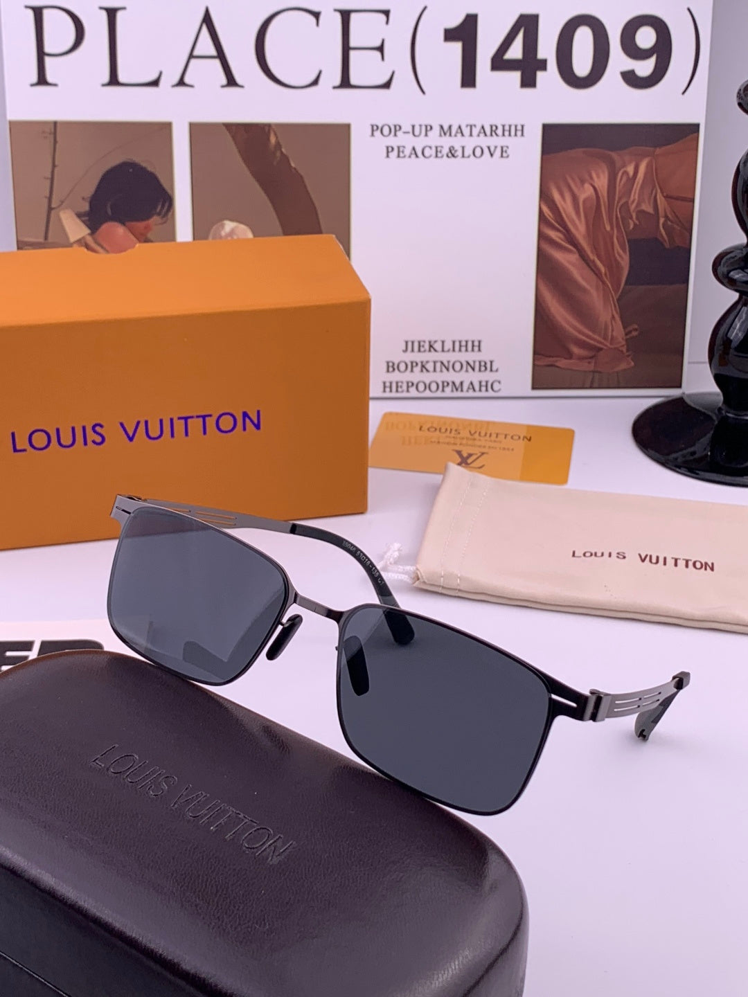 Louis Vuitton L68094 Fashion Black Lens Sunglasses for Men & Women - detail image 3