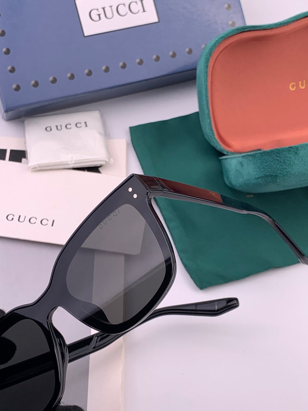 Gucci G1110 Polarized Square Orange Lens Sunglasses for Men & Women - detail image 4