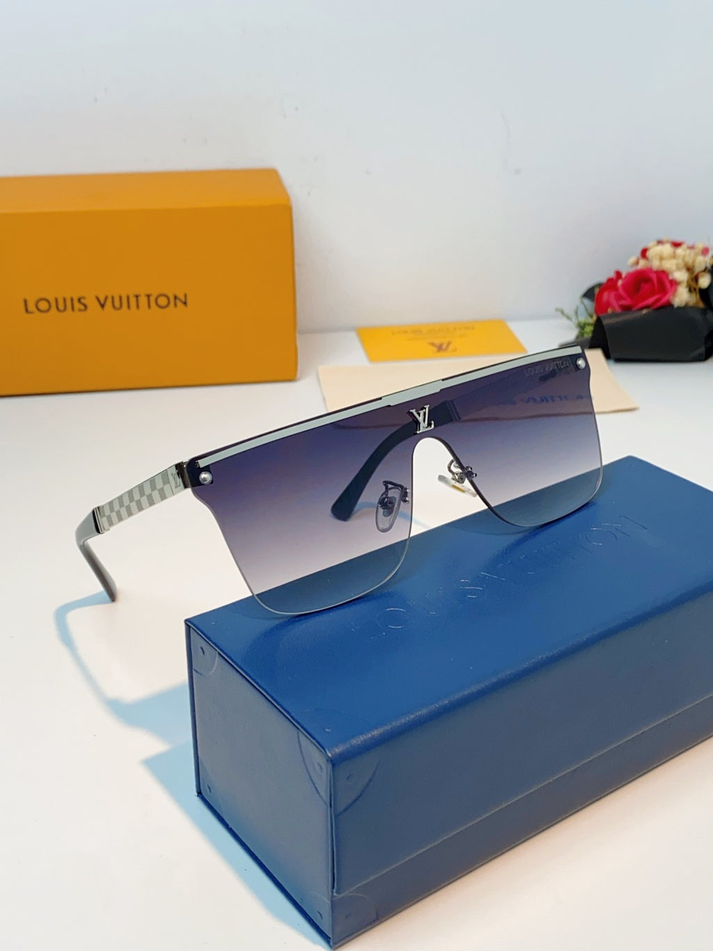 Louis Vuitton Lightweight Rimless Purple Lens Sunglasses for Men & Wo - 158128 - detail image 10