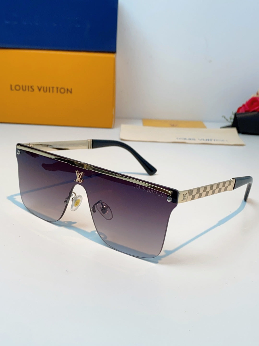 Louis Vuitton Lightweight Rimless Black Lens Sunglasses for Men & Wom - 158129