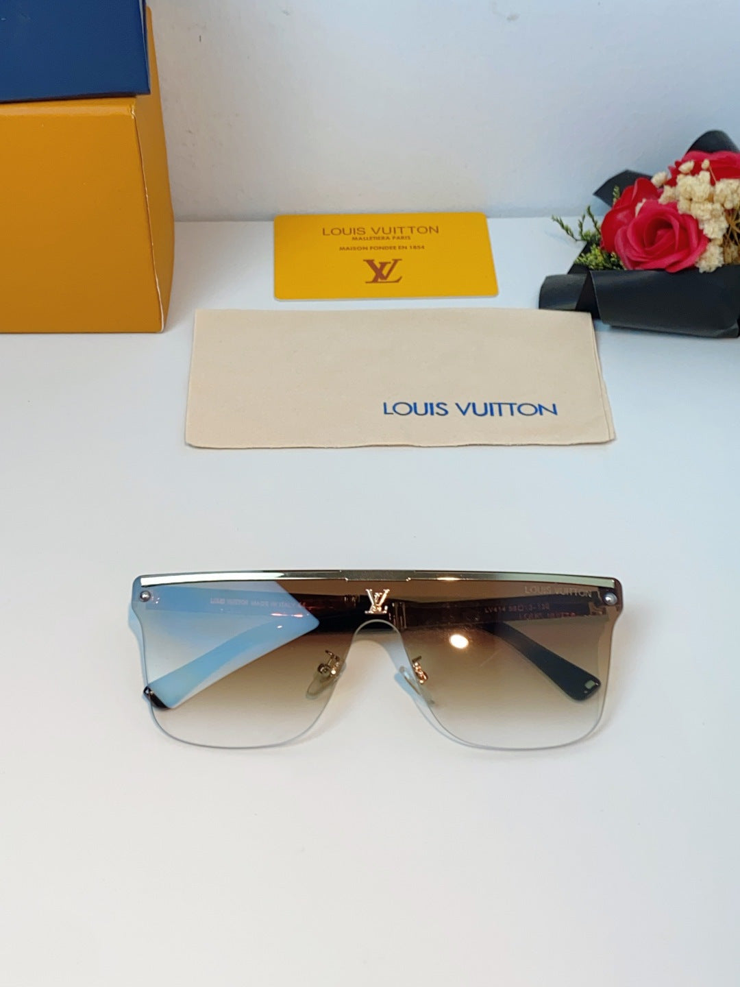 Louis Vuitton Lightweight Rimless Brown Lens Sunglasses for Men & Wom - 158130 - detail image 9