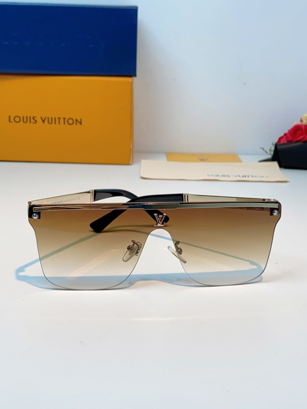 Louis Vuitton Lightweight Rimless Brown Lens Sunglasses for Men & Wom - 158130 - detail image 2