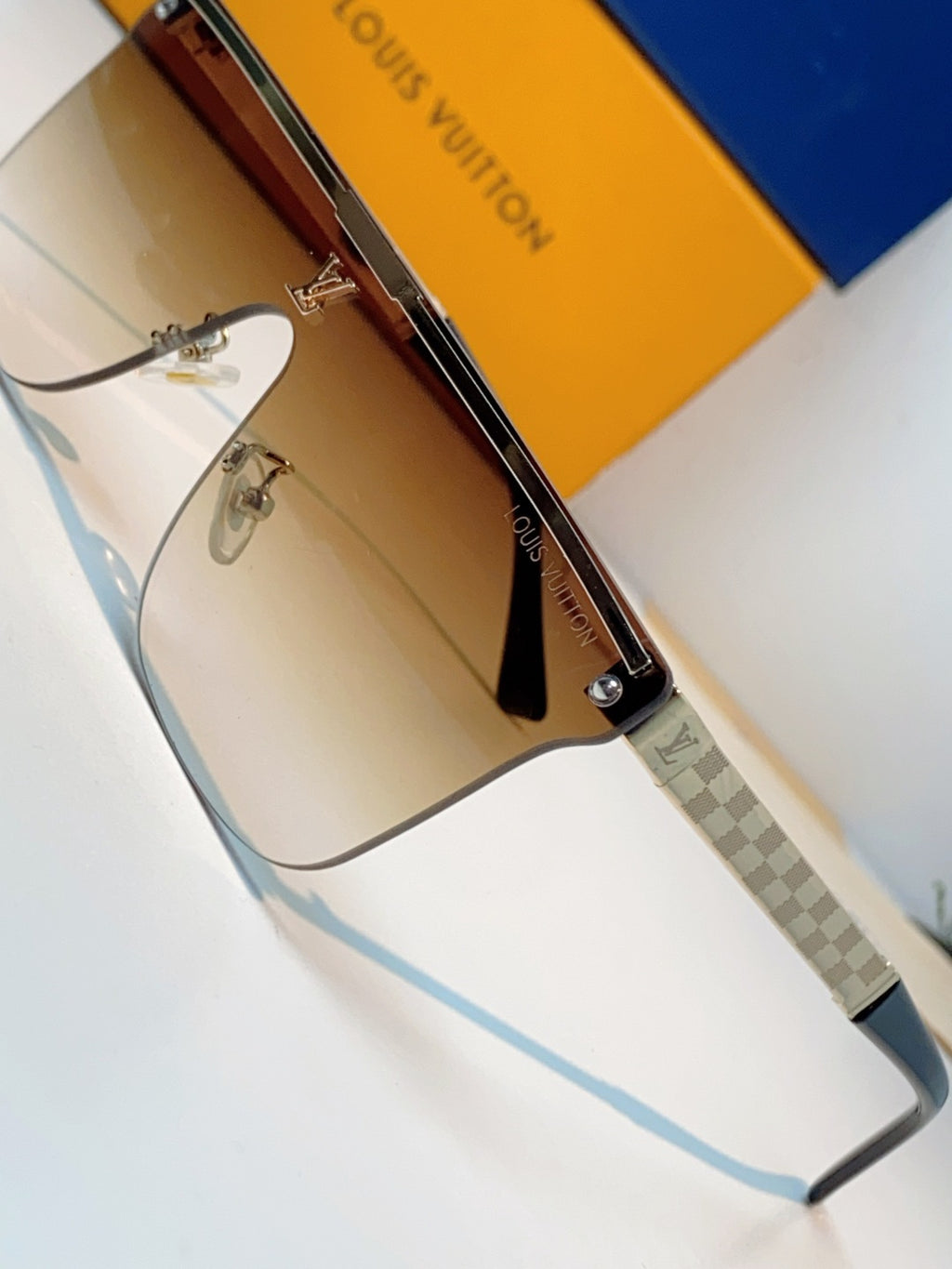 Louis Vuitton Lightweight Rimless Brown Lens Sunglasses for Men & Wom - 158130 - detail image 7