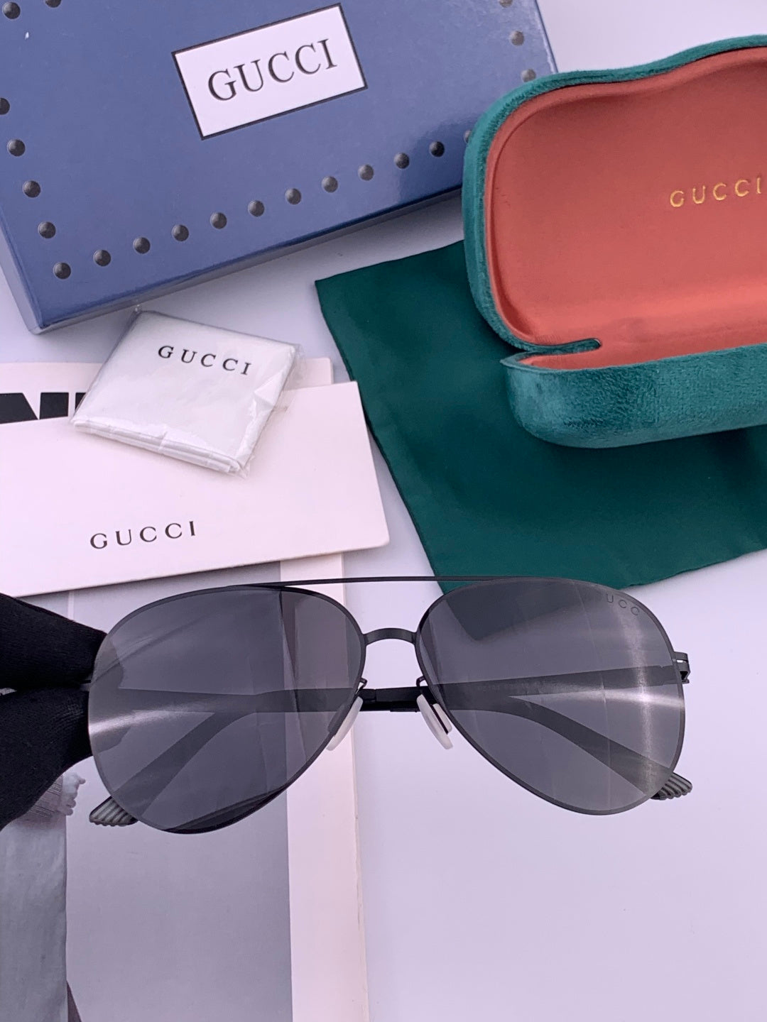 Gucci G1514 Fashion Black Lens Sunglasses for Men & Women - detail image 2