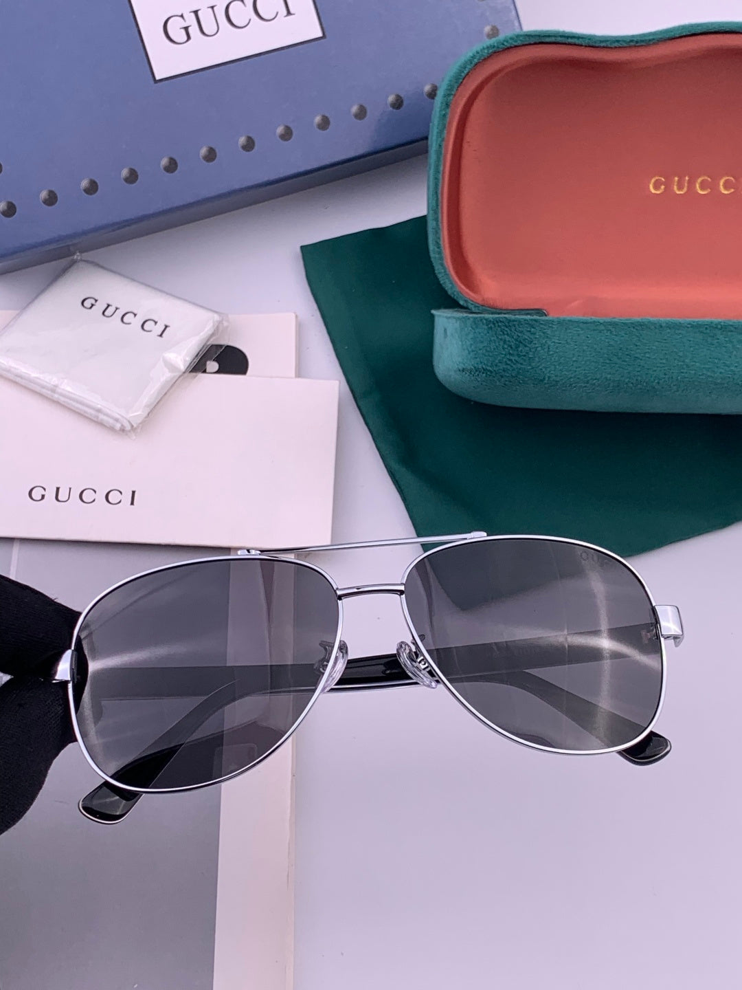 Gucci G3880 Polarized Aviator Black Lens Sunglasses for Men & Women - 158247 - detail image 3