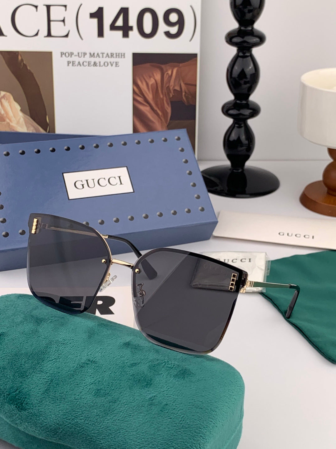 Gucci G25812 Lightweight Metal Rimless Gold Lens Sunglasses for Men & Women - detail image 2