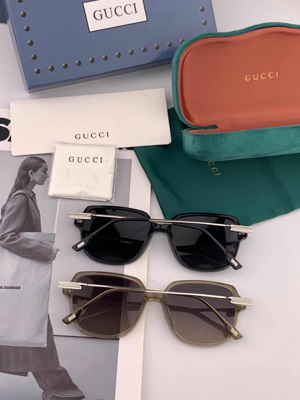 Gucci G25504 Polarized Square Black Lens Sunglasses for Women - detail image 3