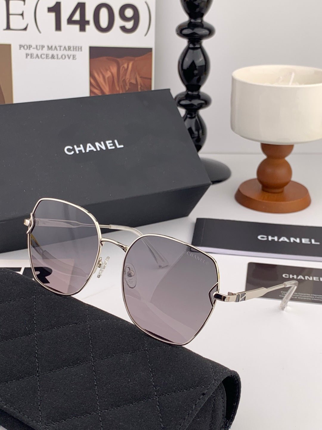 Chanel CH95812 Fashion Black Lens Sunglasses for Men & Women - detail image 3