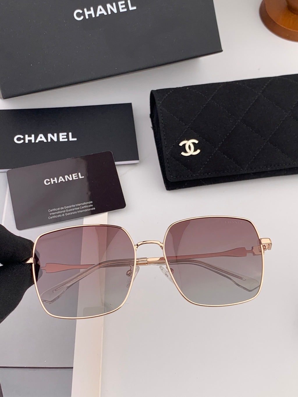 Chanel CH25813 Fashion Gold Lens Sunglasses for Men & Women - 158329 - detail image 2