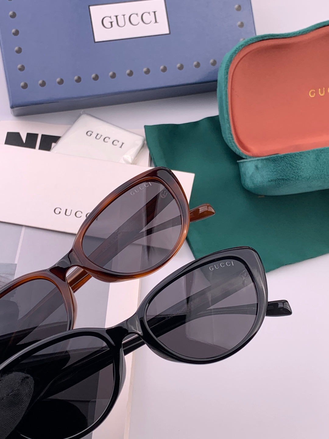 Gucci G3820 Polarized Square Black Lens Sunglasses for Men & Women - 158273 - detail image 5