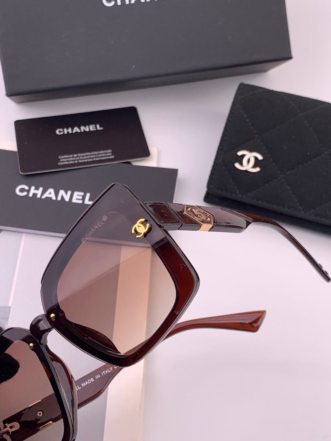Chanel CH3831 Oversized Black Lens Sunglasses for Men & Women - 158375 - detail image 2