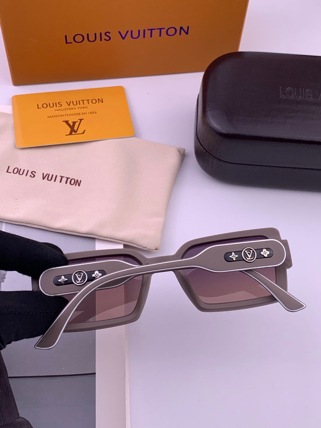 Louis Vuitton L6771 Polarized Square Black Lens Sunglasses for Men & Women - detail image 4