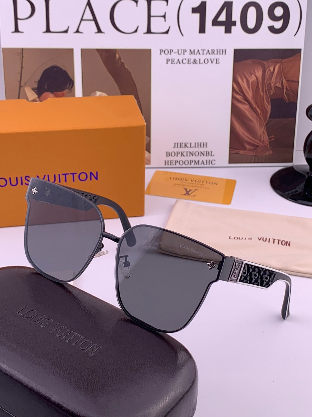 Louis Vuitton L8190 Polarized Square Gray Lens Sunglasses for Men & Women - detail image 2